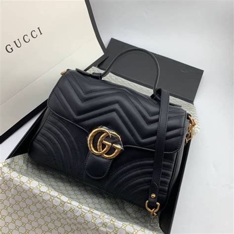 ตอนนี้ Gucci Marmont Small Shop ไทย ราคาเท่าไรคะ 